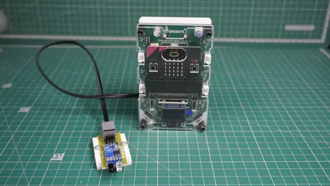 An Ultima controller connected to a sensor module with one plug-in cable